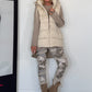 Weste mit schimmerndem Finish und Kapuze - beige