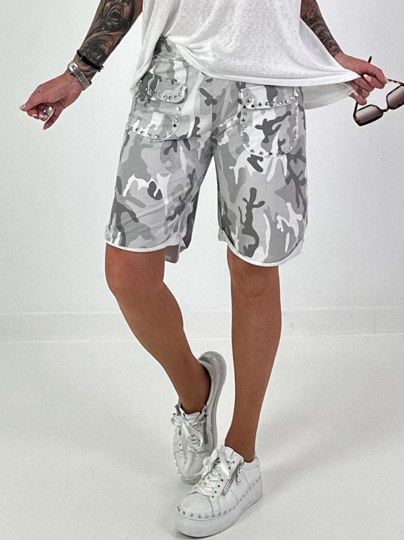 Sweat Short Camouflage mit Nieten - grau-mehrfarbig