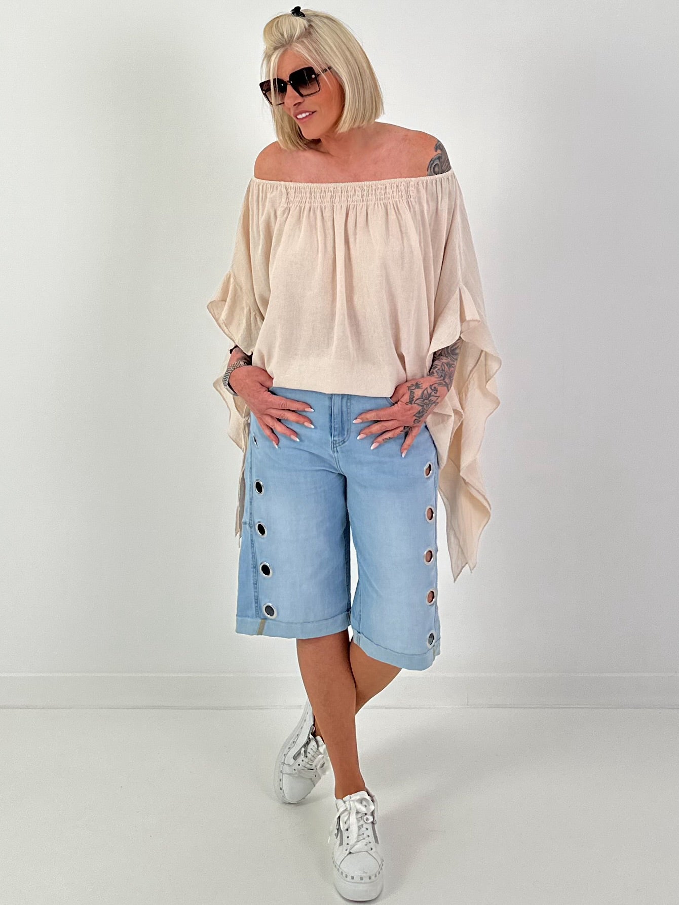Tunic with side ruffles - beige