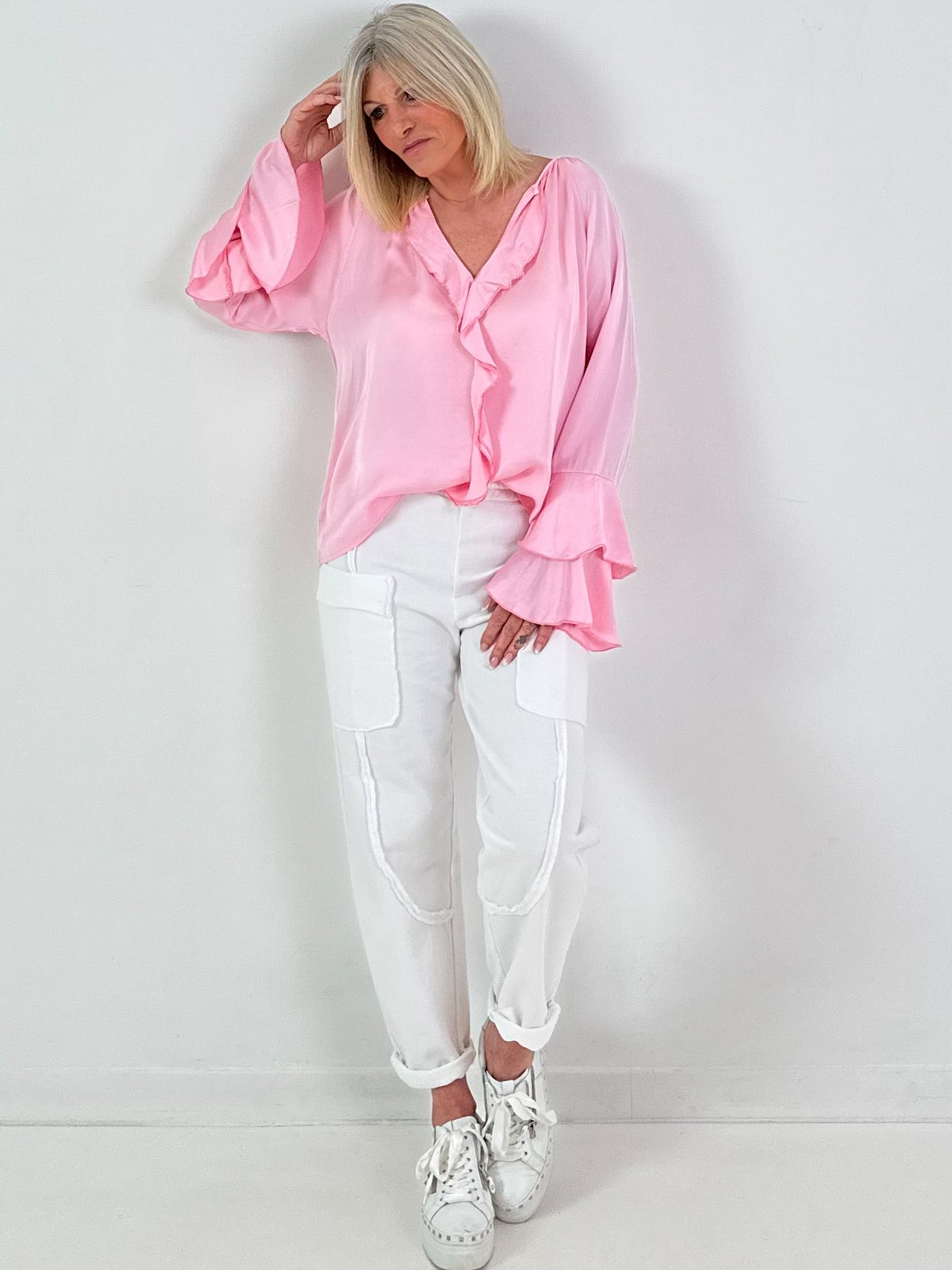 Hose Modell "Urban Pocket Flair" - weiss