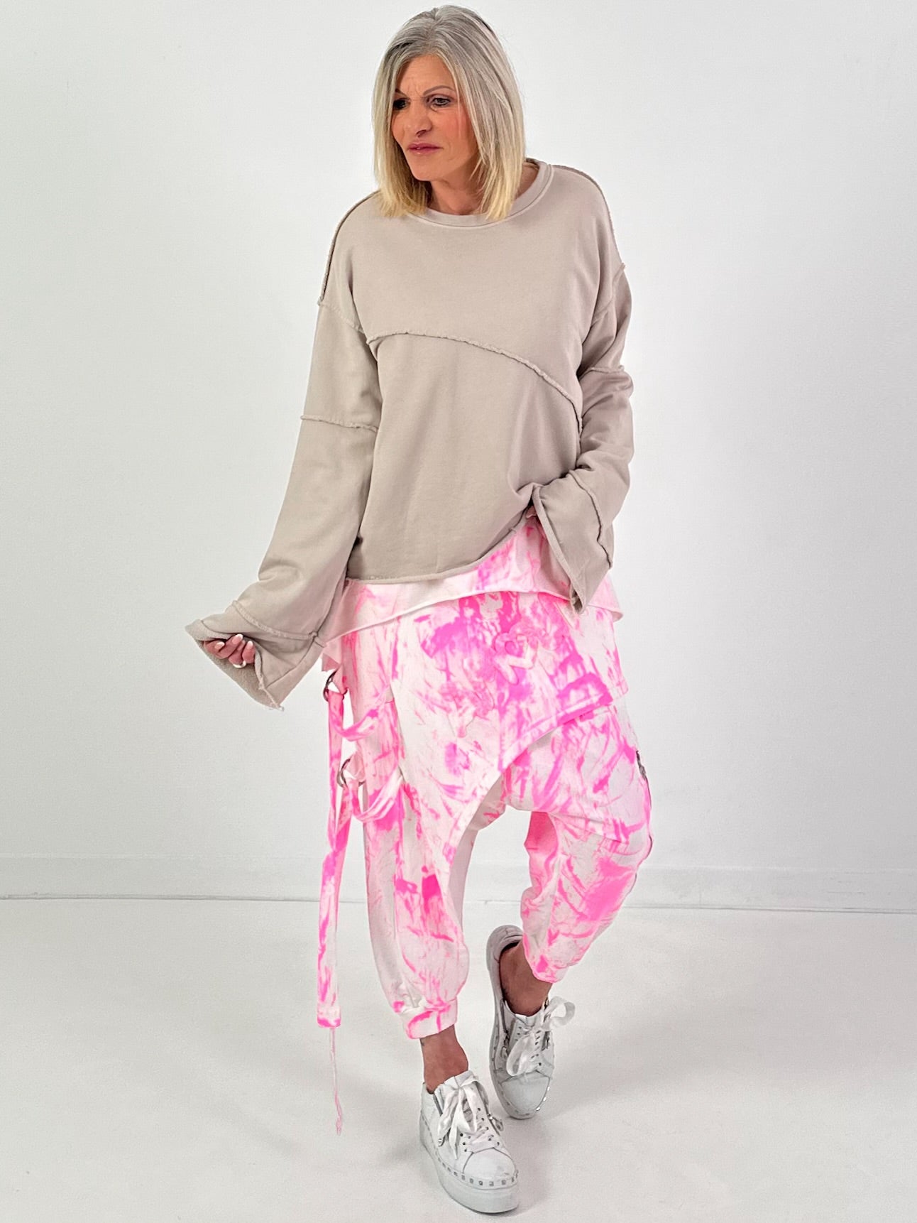 Batik-Baggy Amour - weiss-neonpink