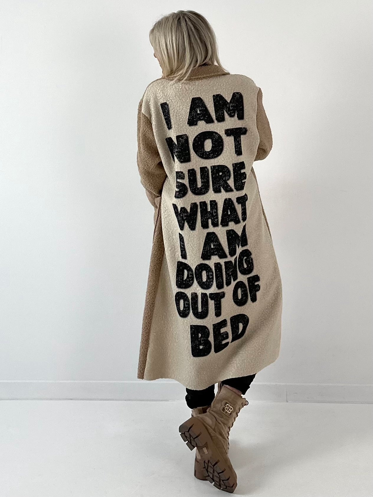 Boucléjas model “Wake up” - taupe-beige