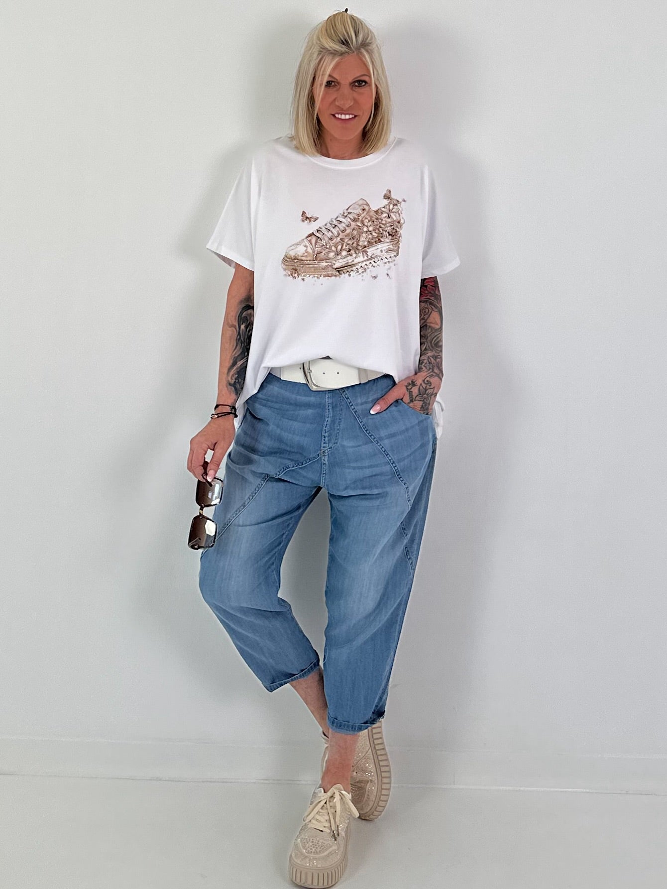 T-Shirt mit Schuhprint - weiss-beige