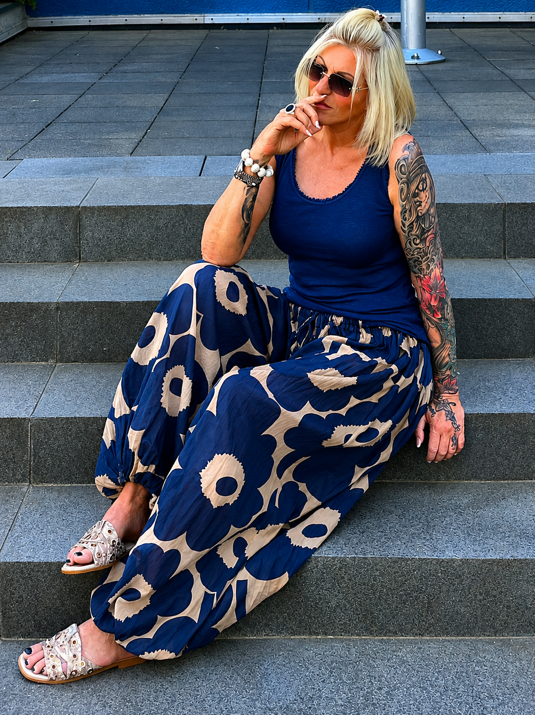 Ripp Top mit fransigen Abschlüssen -  blau
