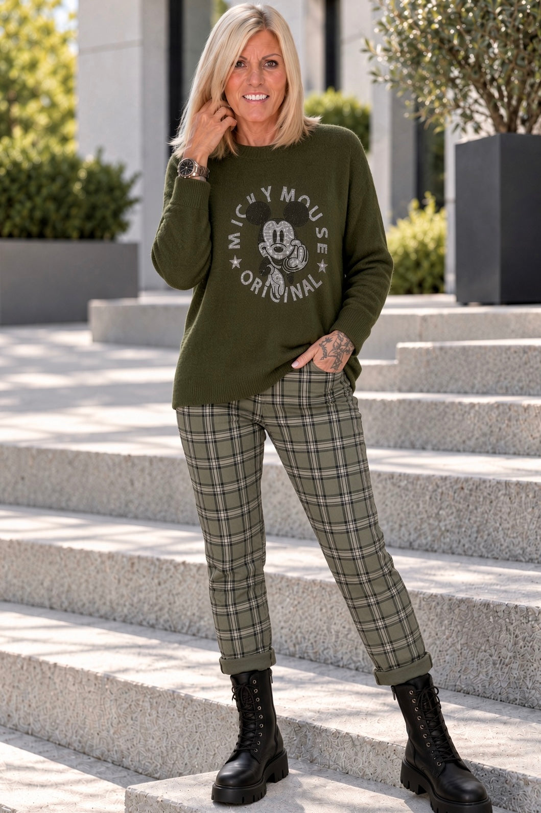 Sweater with rhinestone comic motif - olive