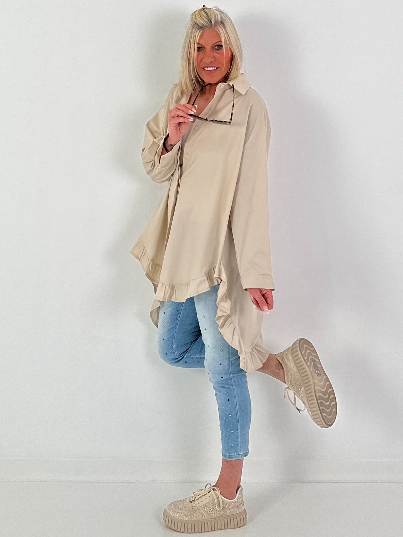 Oversized blouse met ruches – beige