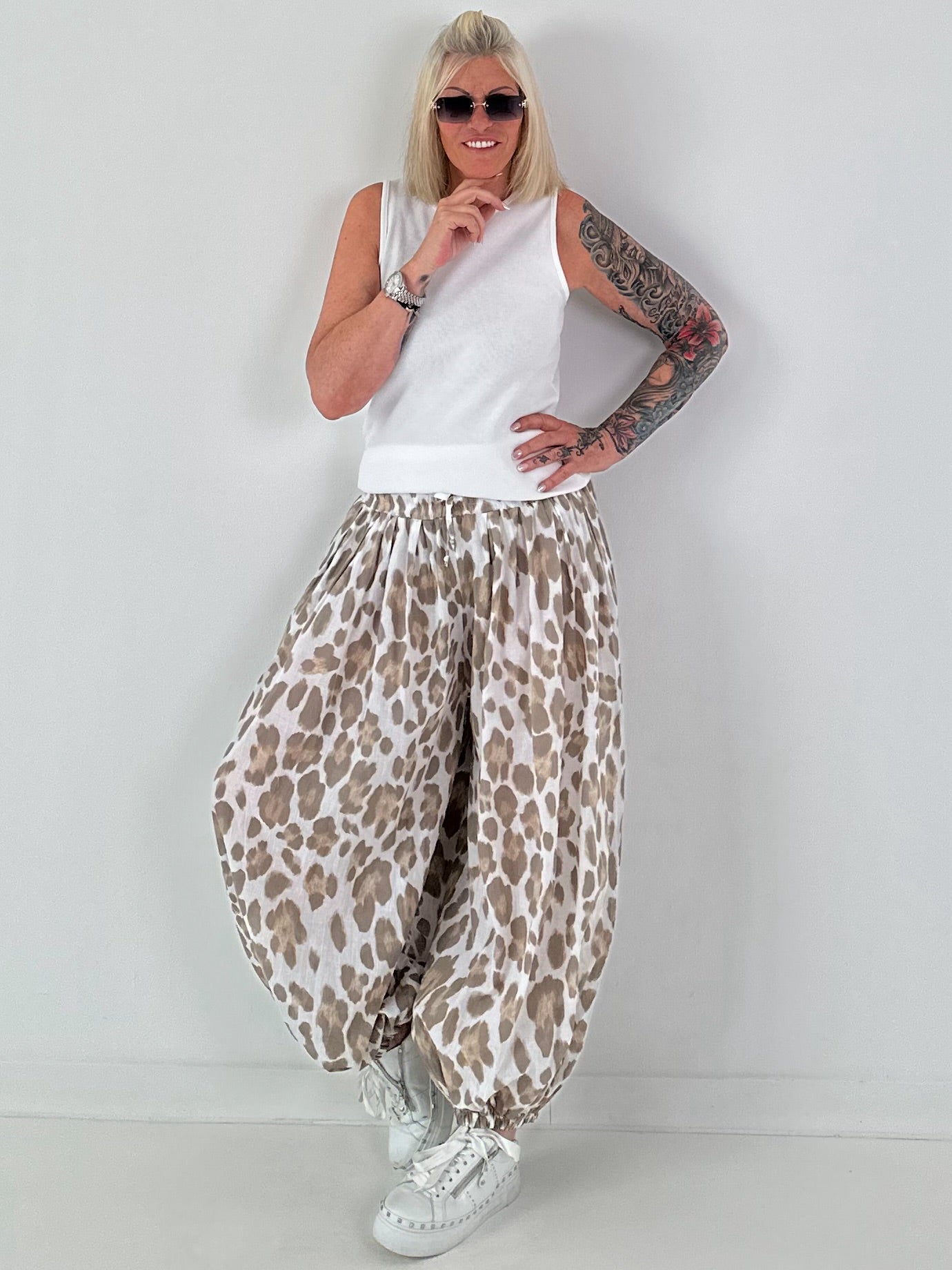 Leichte Pumphose mit stylischem Print  - weiss -mehrfarbig