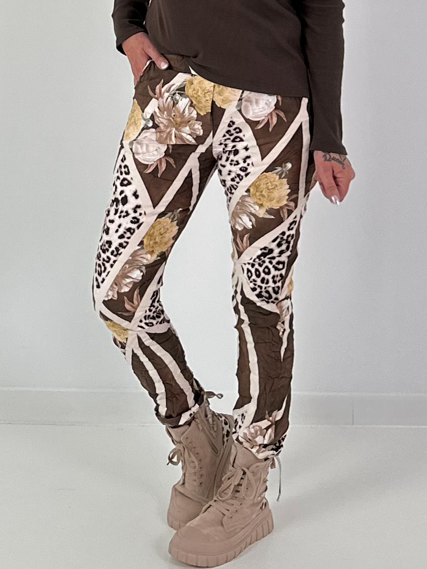 Hose in Wildleder-Optik mit Print Mix - leo - mokka