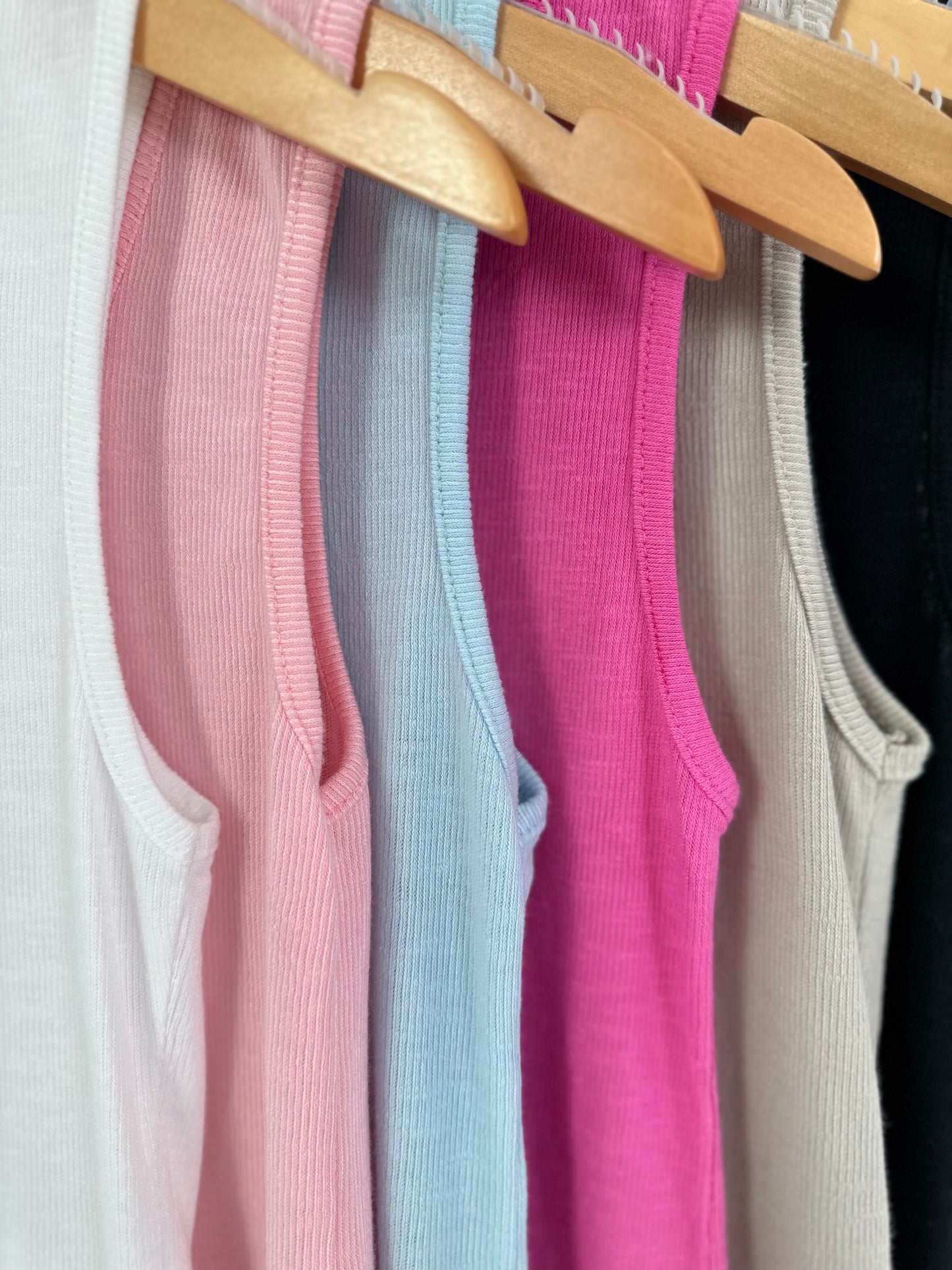 Top with small front print - 6 colours