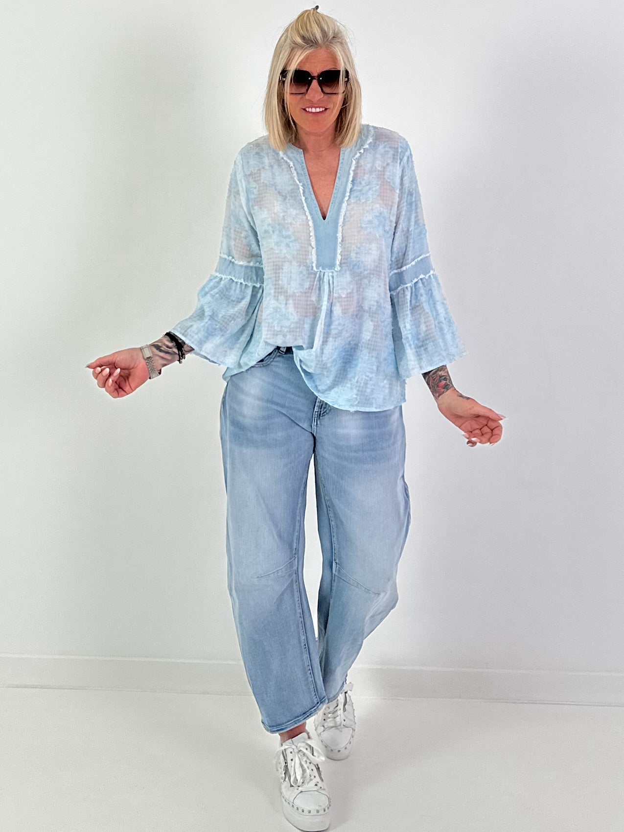 Tunic with floral pattern and denim details - light blue