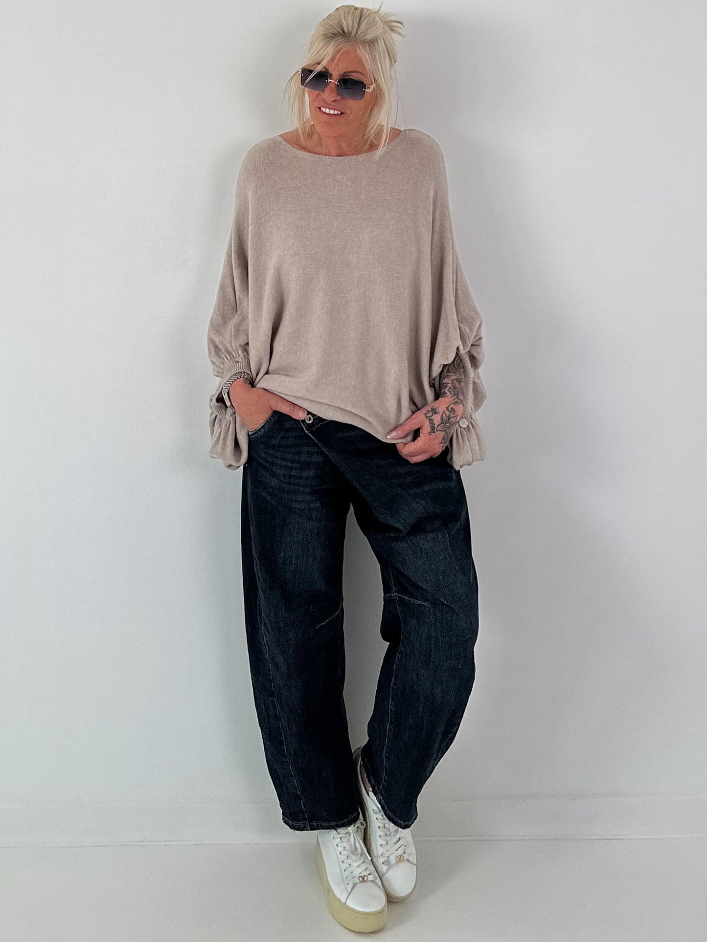Oversized Pullover mit raffinierten Details - taupe