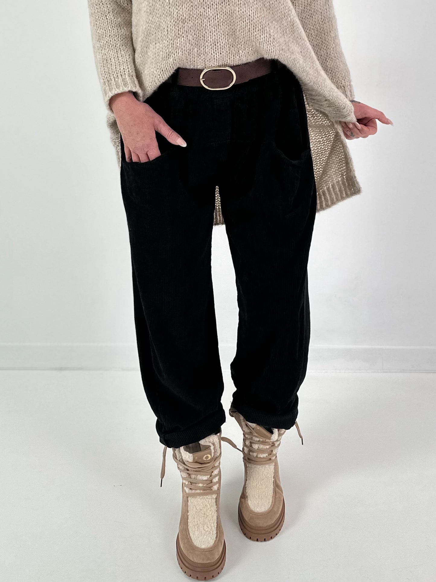 Corduroy trousers model "Casual Comfort" - black