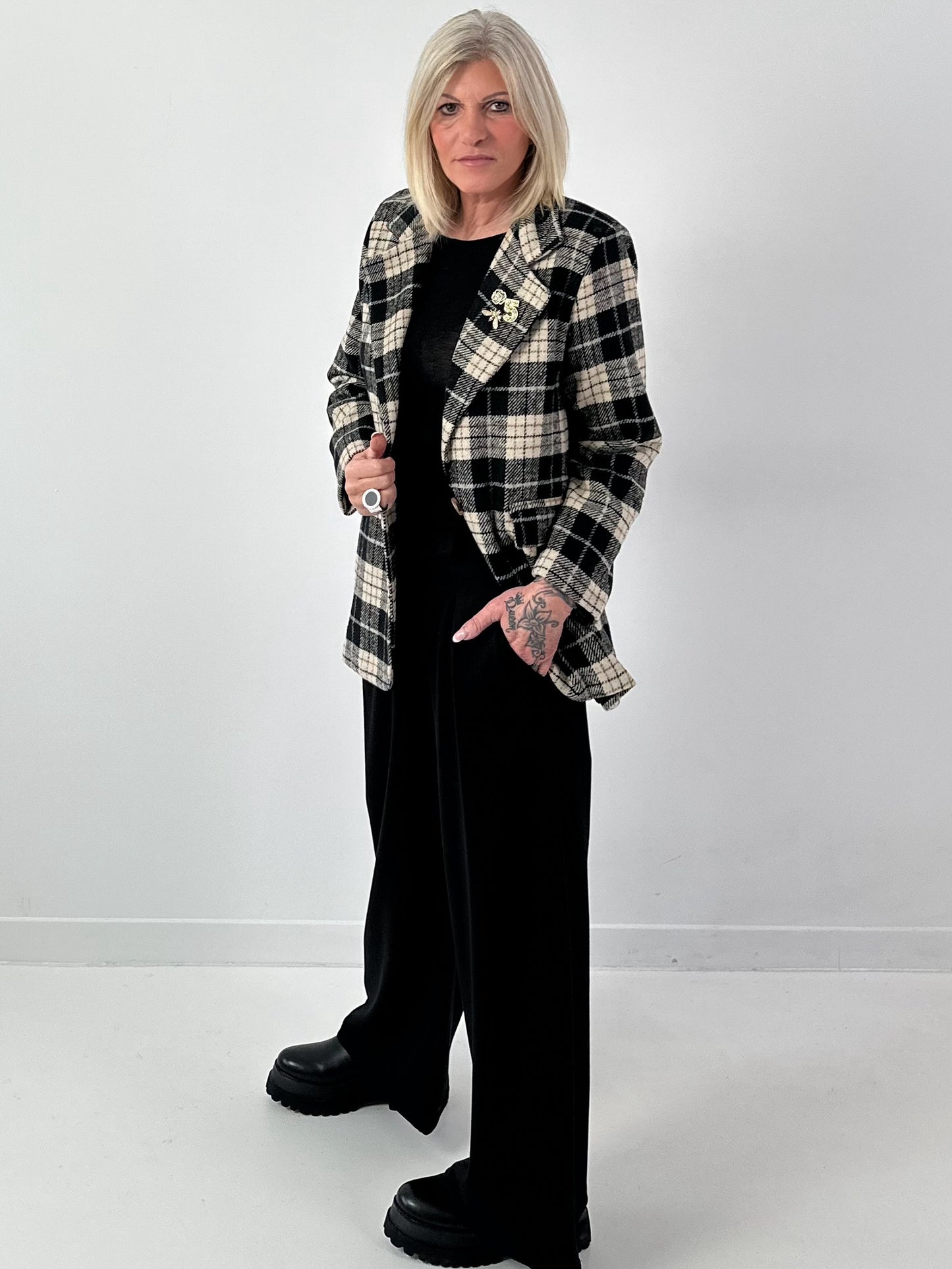 Geruit wollen blazer, model "Royal Check" - zwart-veelkleurig