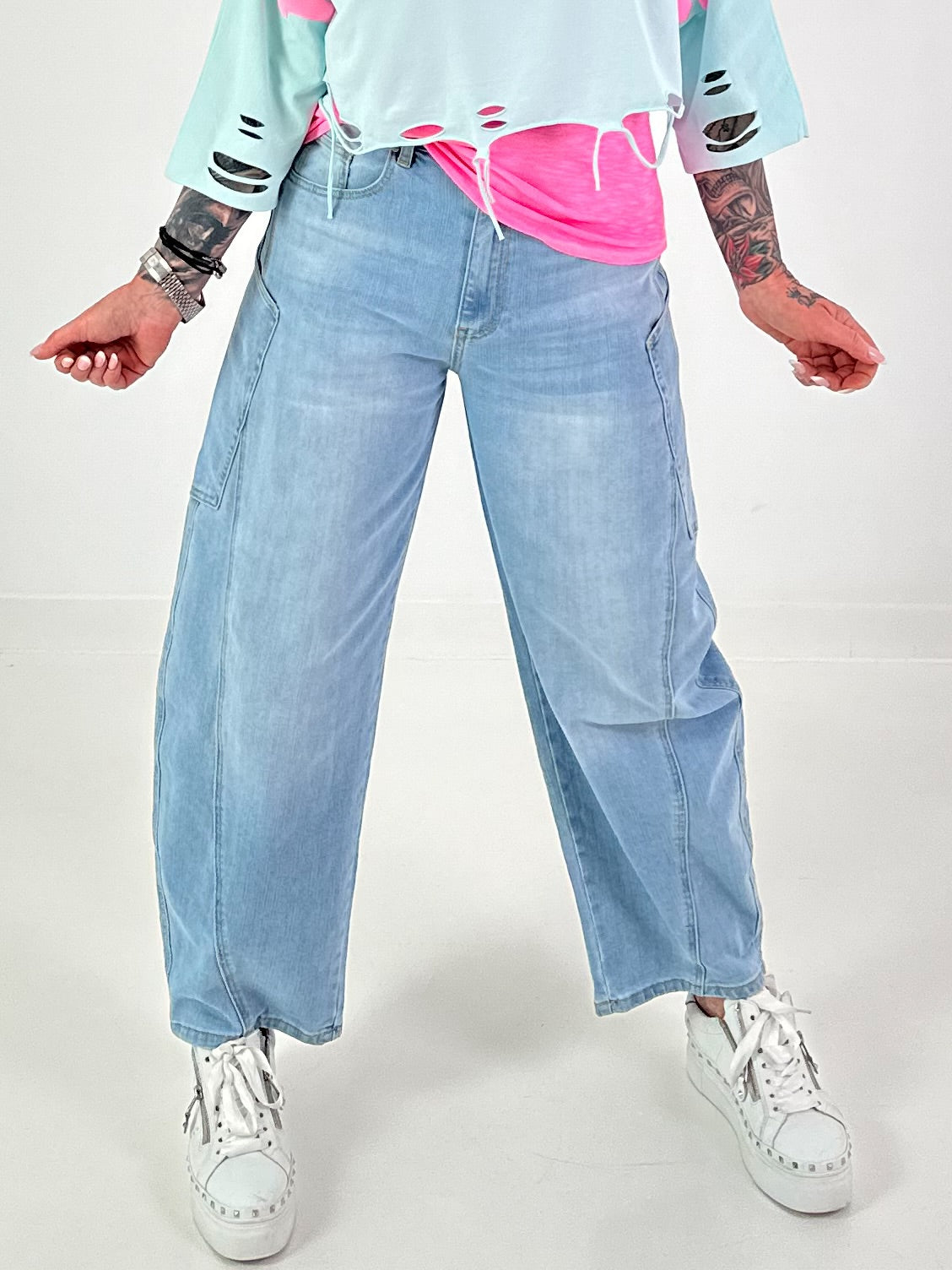 Bottle Jeans mit seitlichen Taschen - light-denim