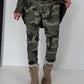 Hose mit elastischem Bund im Camouflage-Look - oliv-mehrfarbig
