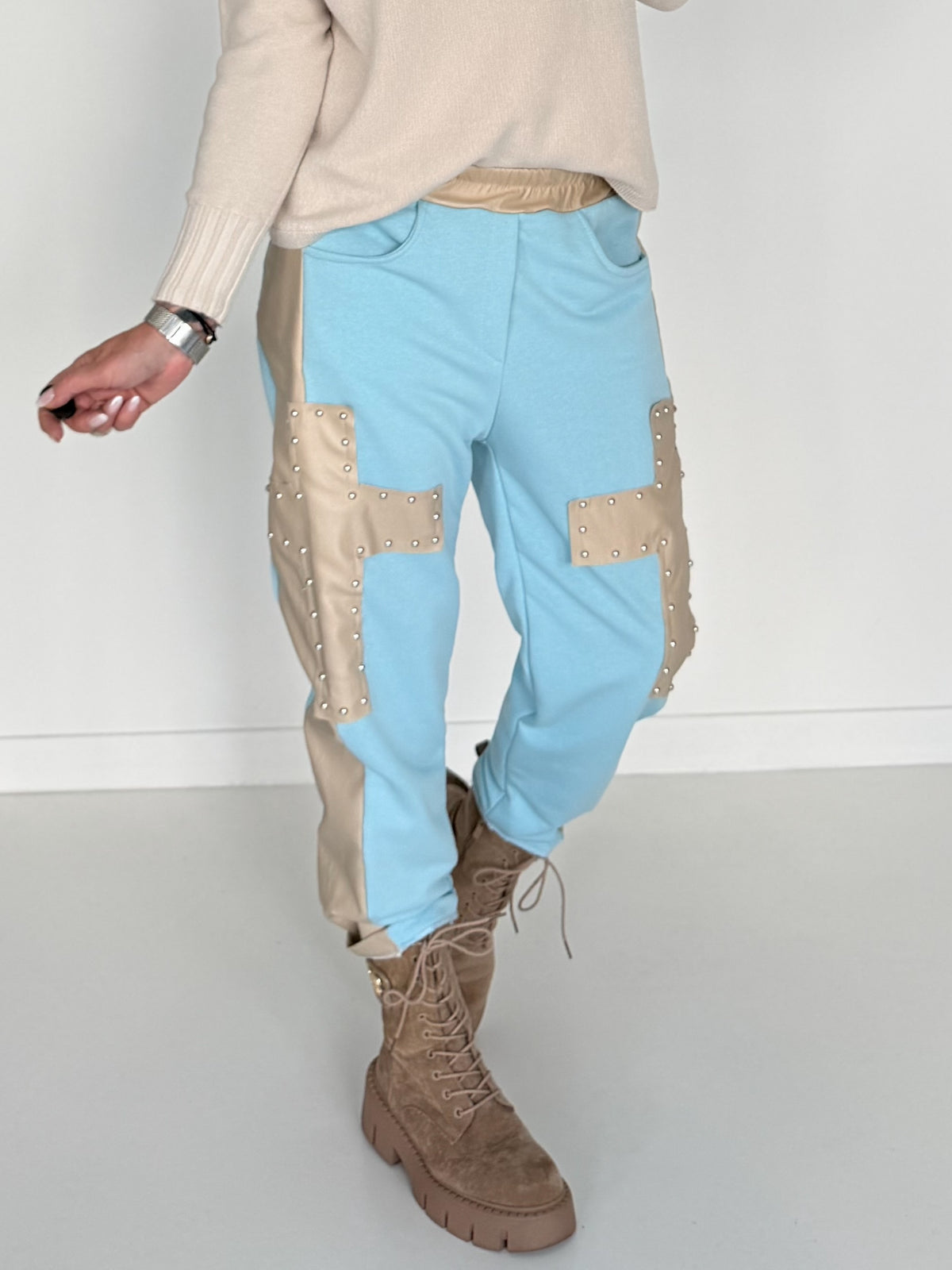 Sweathose im Materialmix - hellblau -beige
