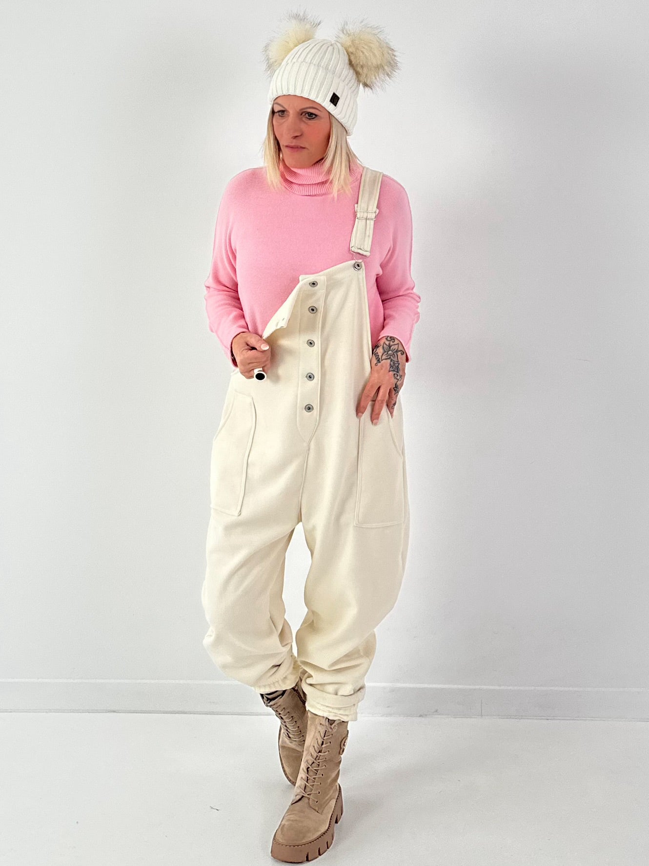 Turtleneck sweater model "Pure Comfort" - pink (available from approx. 06.10.25)