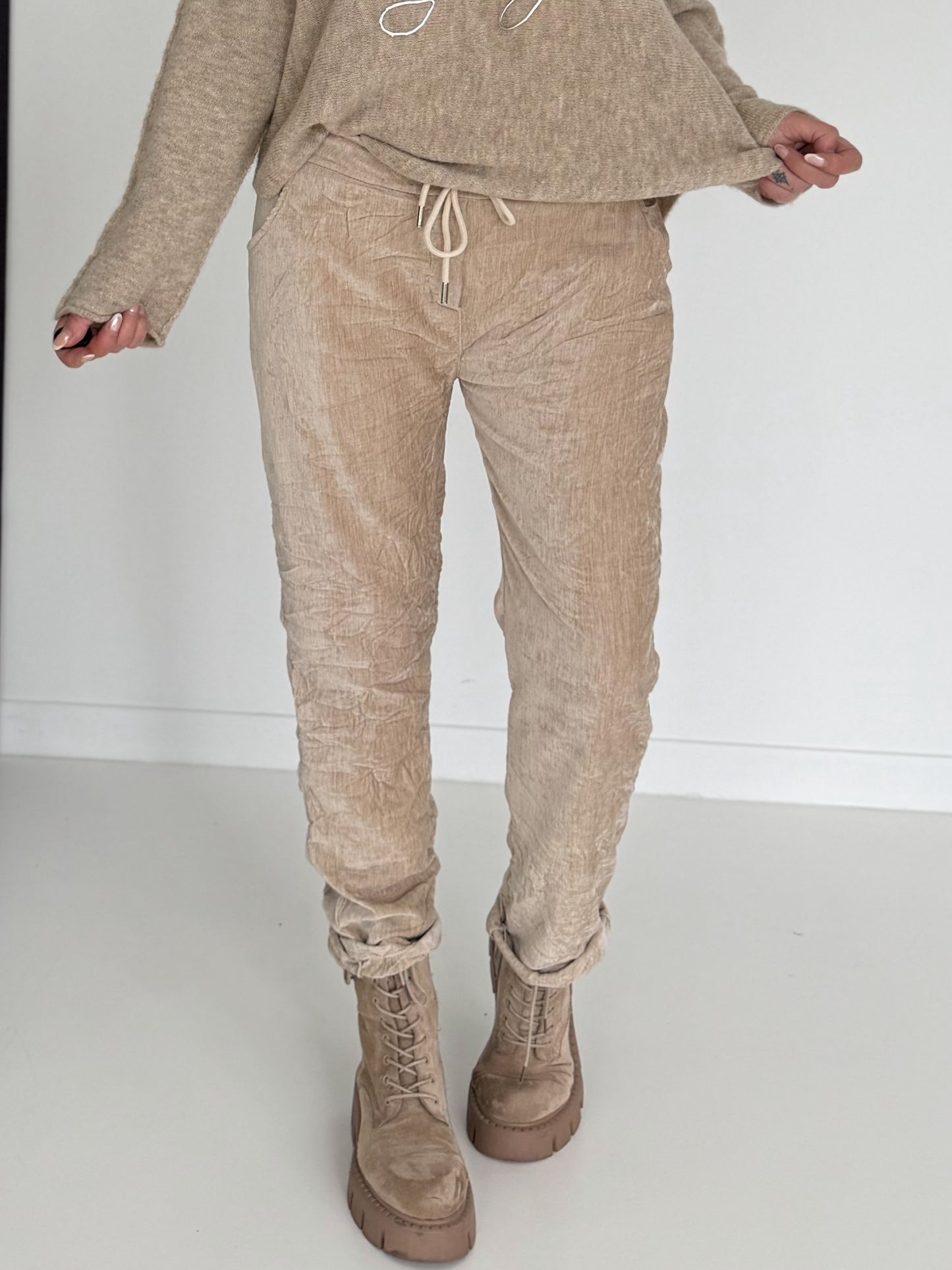 Hose in Knit-Look mit elastischem Bund - beige
