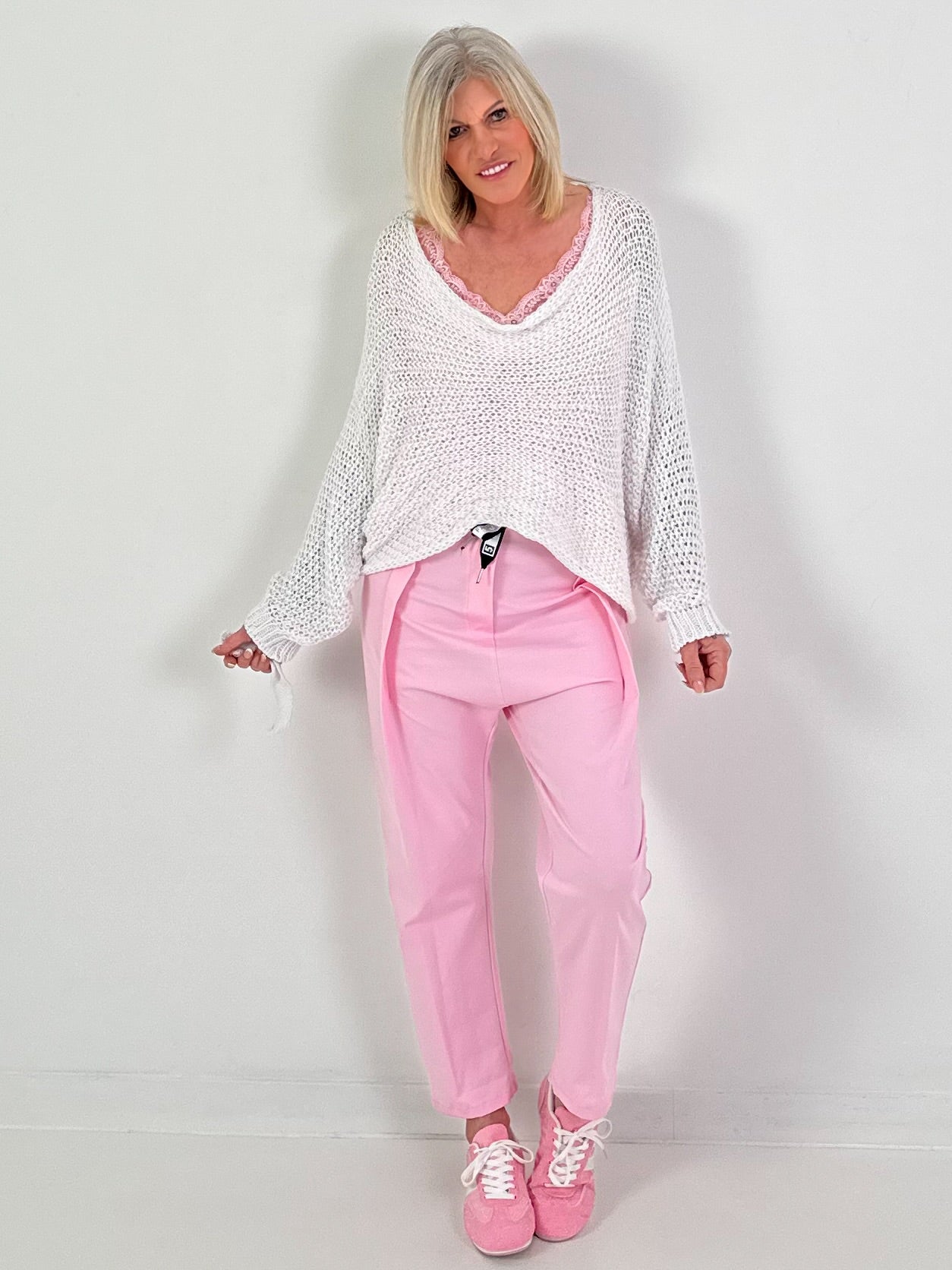 Trousers with wide pleats - pink