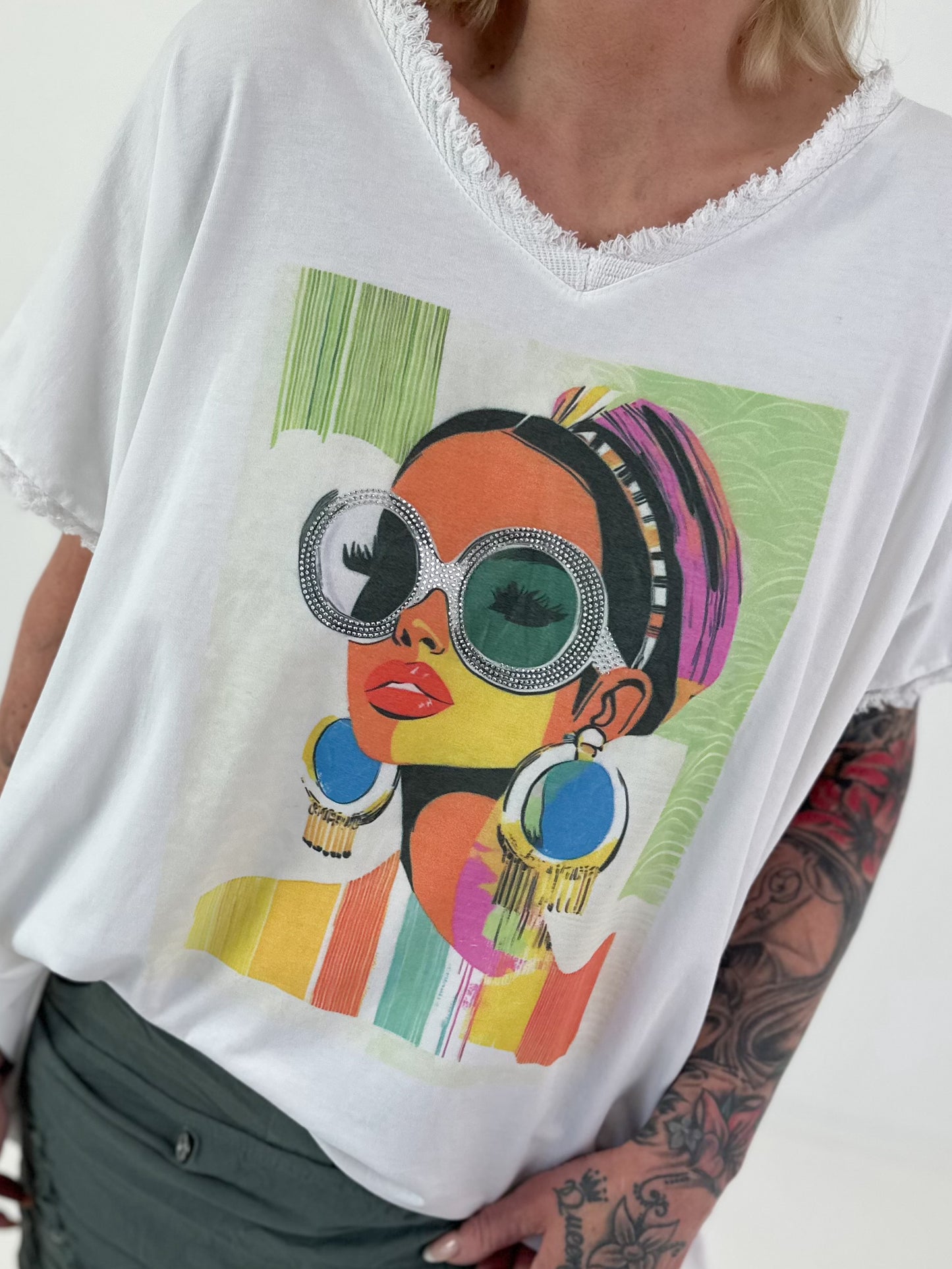 Oversized T-shirt with front print - white