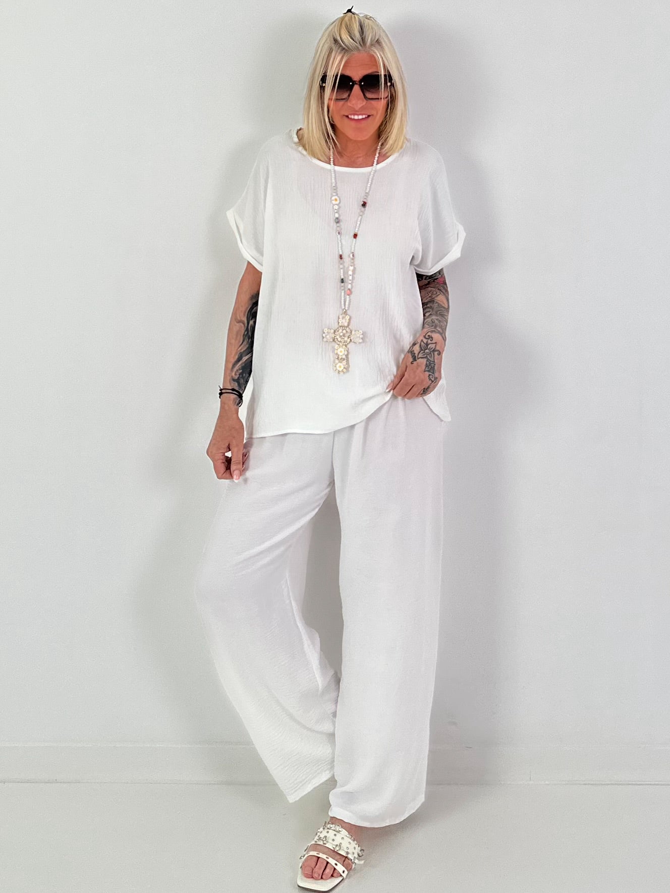 Light two-piece - white