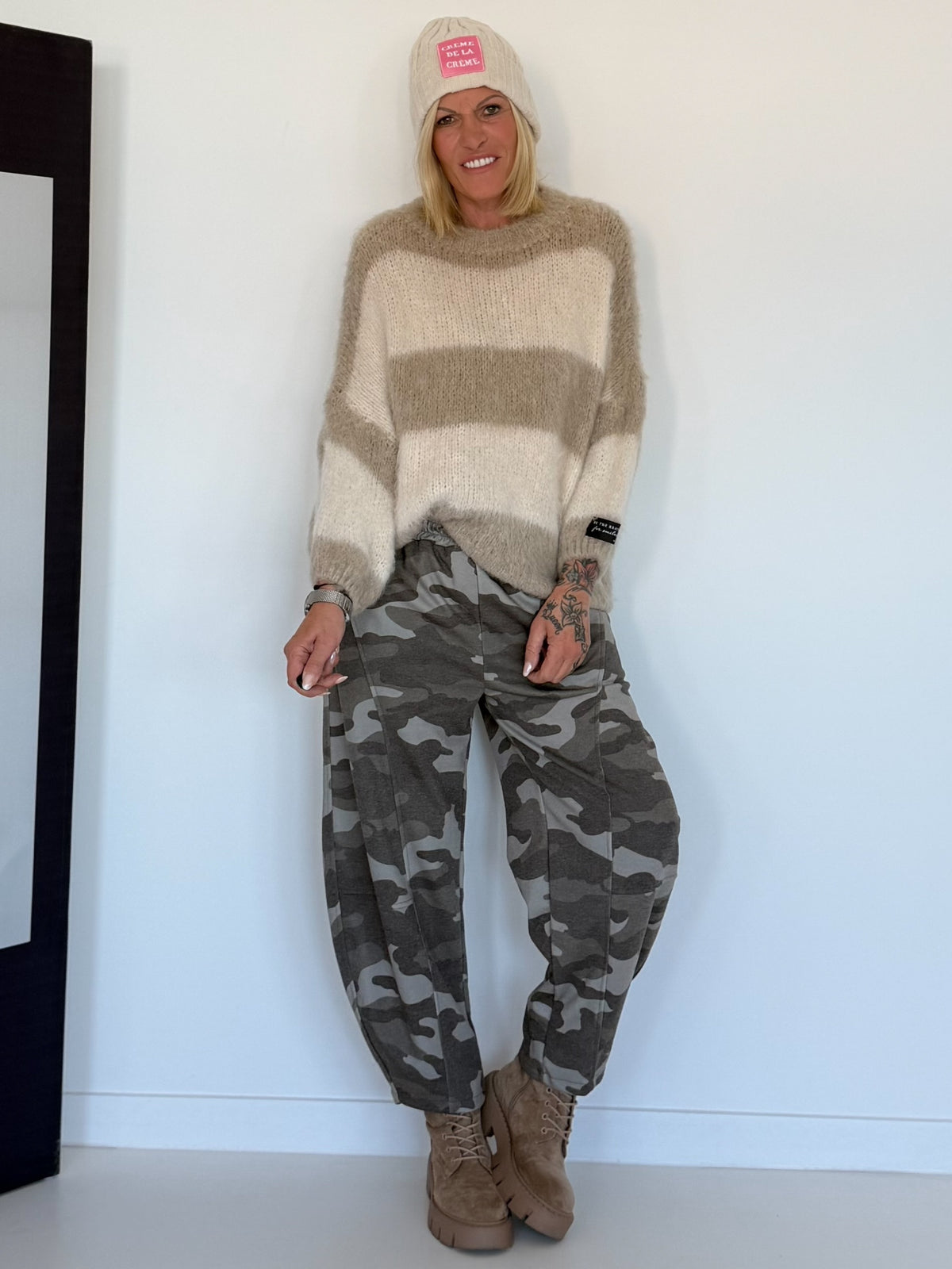 Snuggly sweater with stripes - beige-taupe