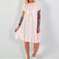Kleid mit kurzen Ärmeln und Volant - rosa