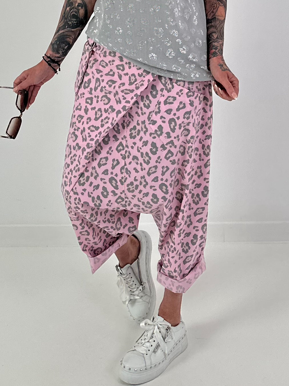 Baggy Trousers with Leo Overlay - Pink