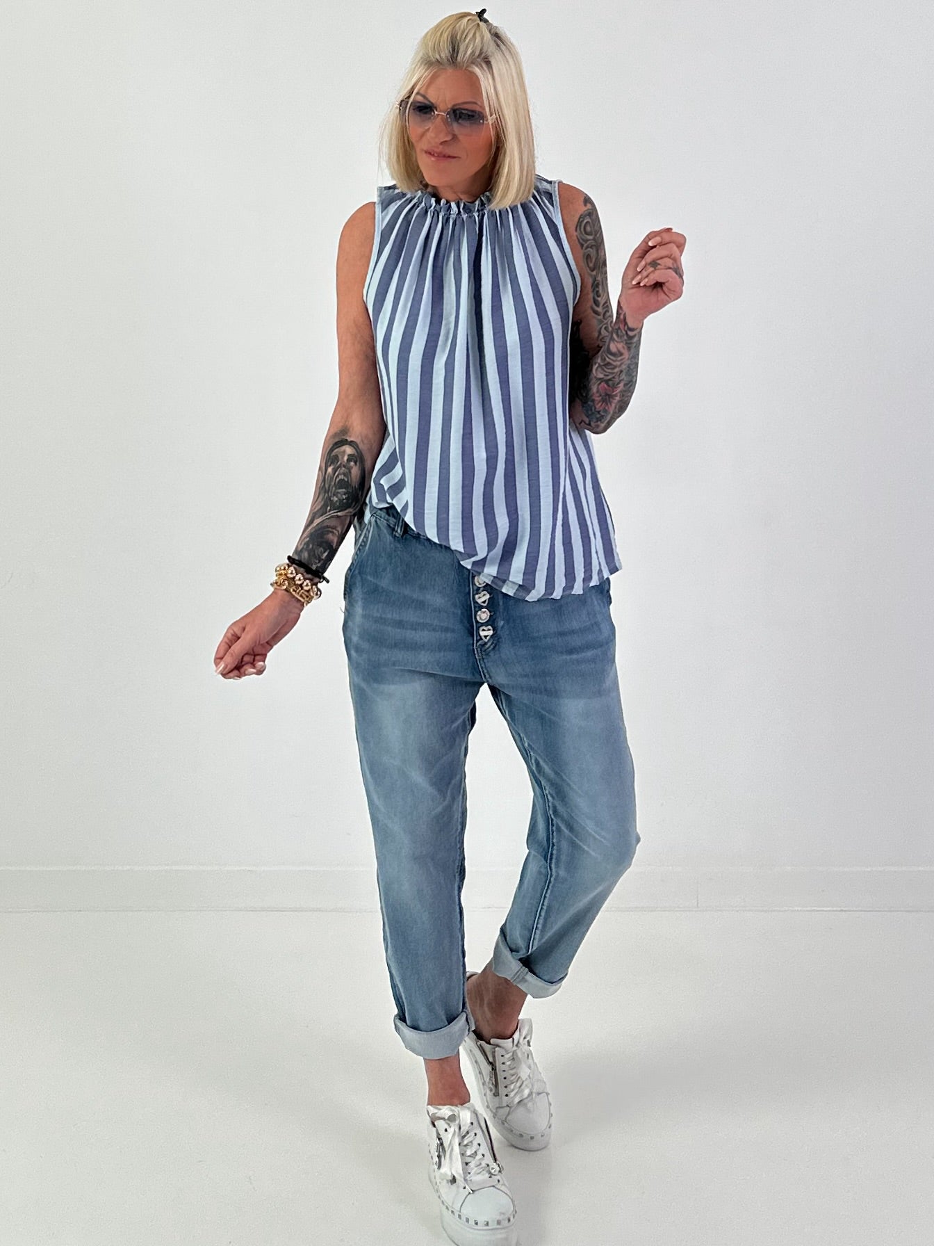 Striped top with ruffled collar - light blue-blue