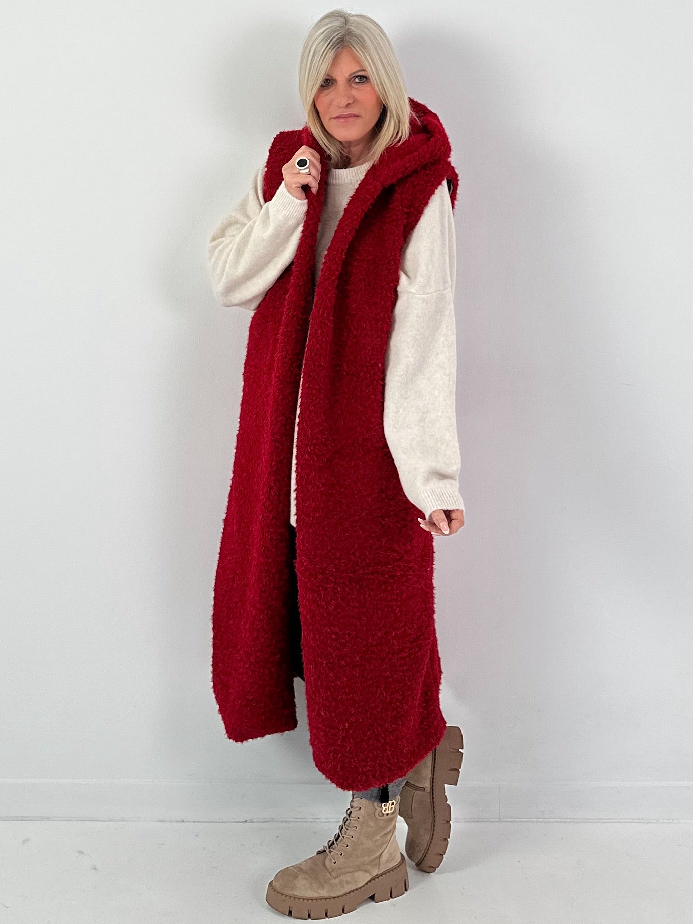 Long vest model "Leo Layers" - bordeaux