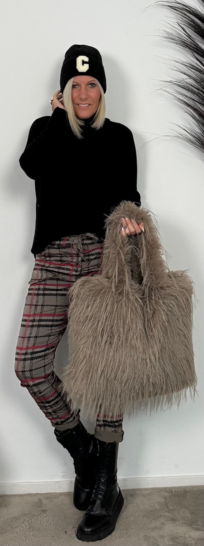 XXL fur bag "Nika" - taupe