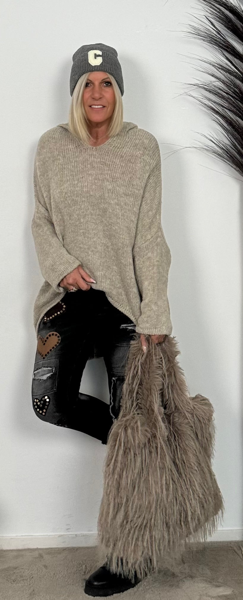 Oversized knit hoodie "Olivia" - taupe