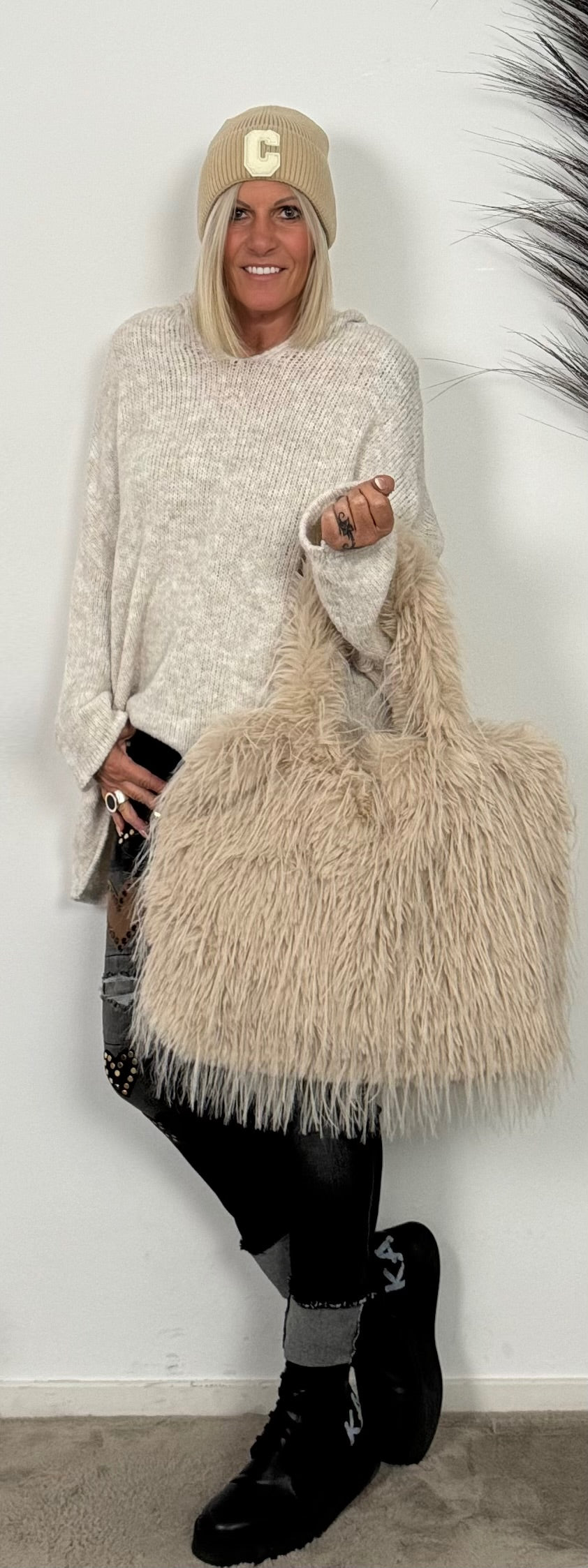 XXL fur bag "Nika" - beige