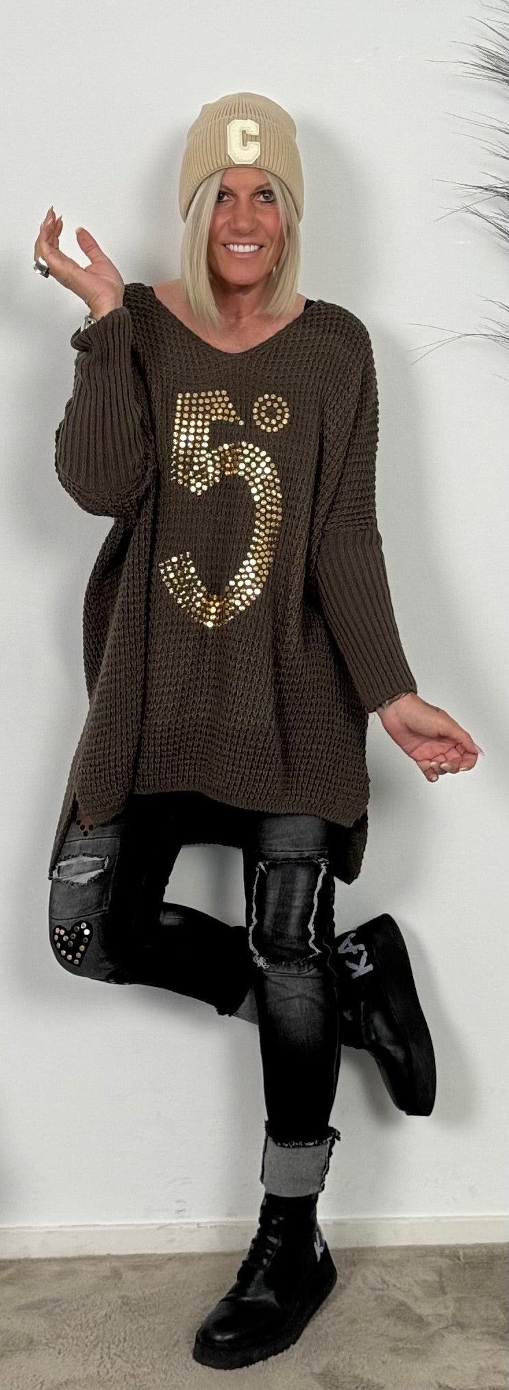 Oversized Sweater "5" - chocolate