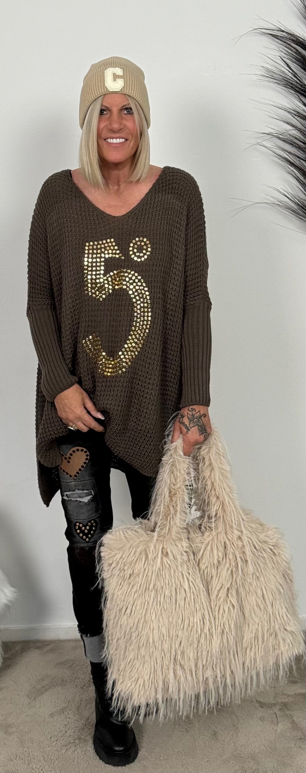 Oversized Sweater "5" - chocolate