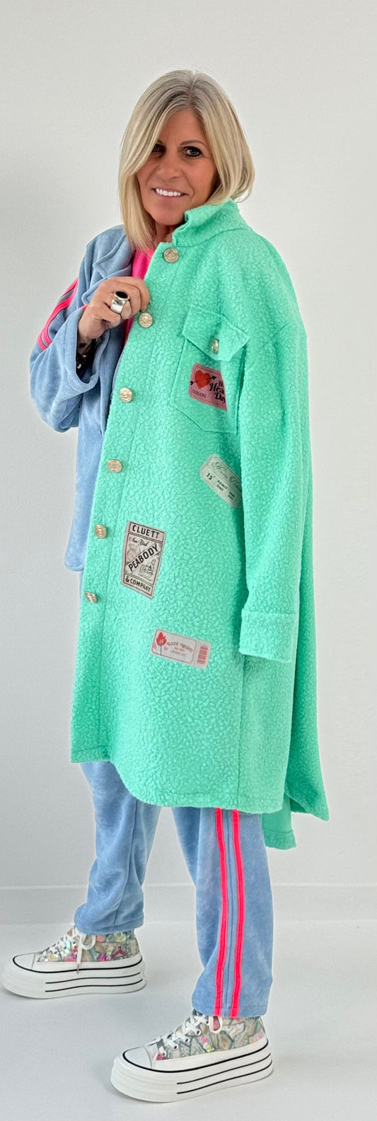 Boucle Mantel mit Patches Modell "Style" - mint