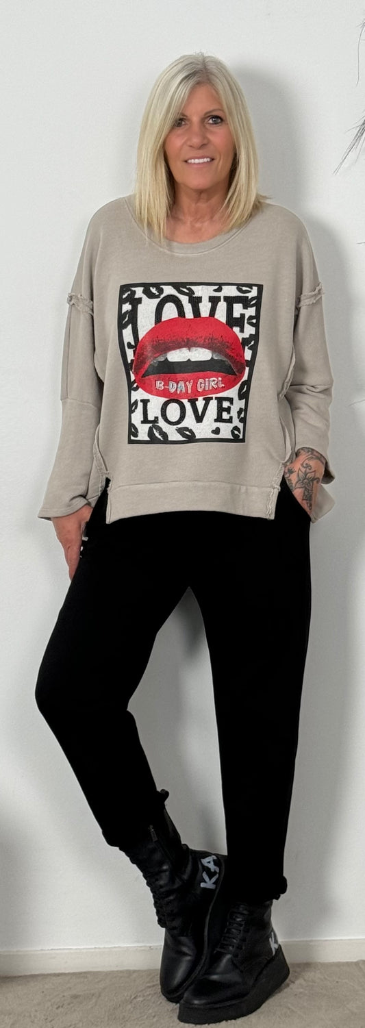 Sweatshirt met glittersteentjes "Love Kiss" - beige