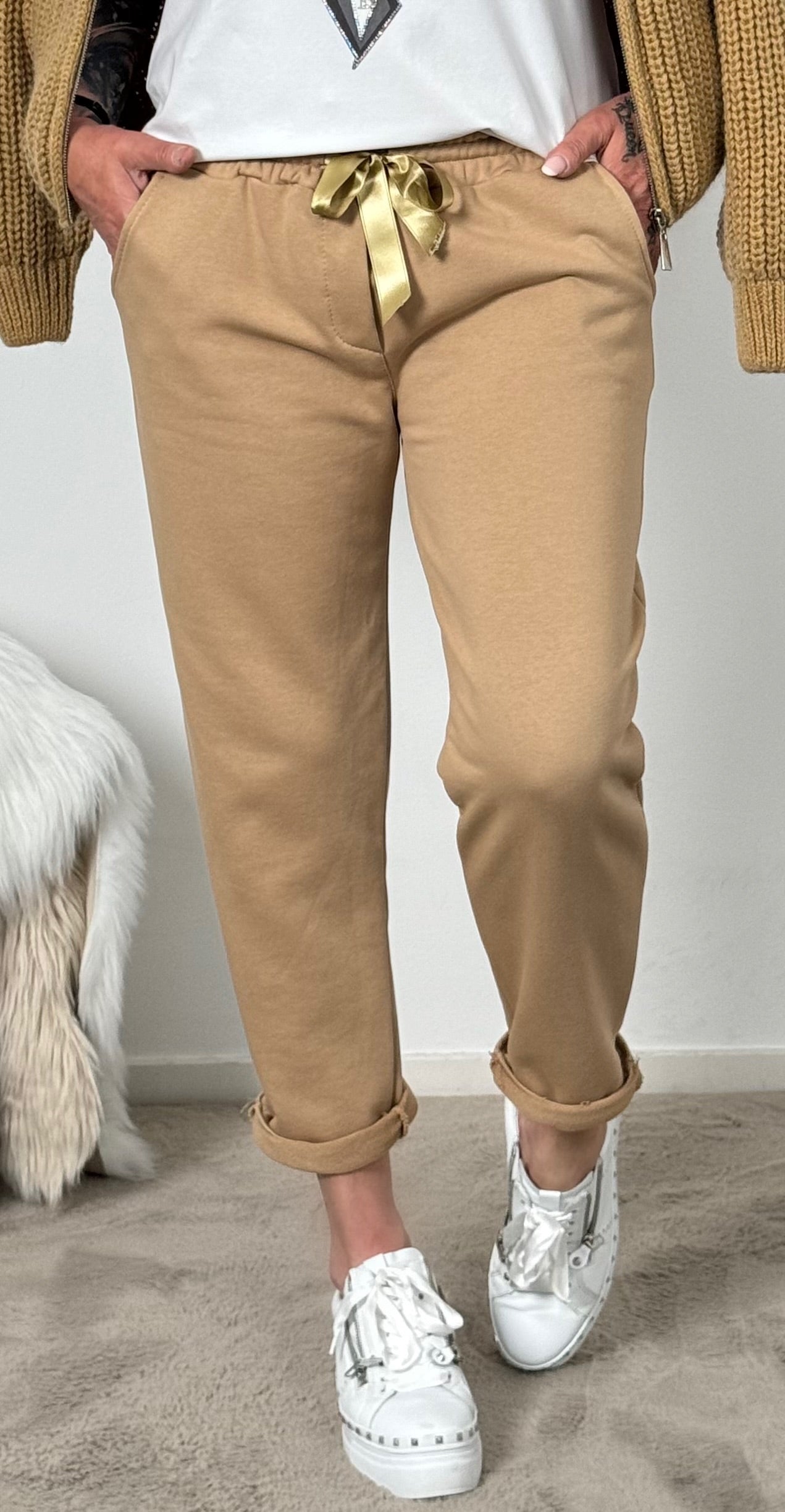 Sweatshirtbroek met satijnen lint "Lena" - camel