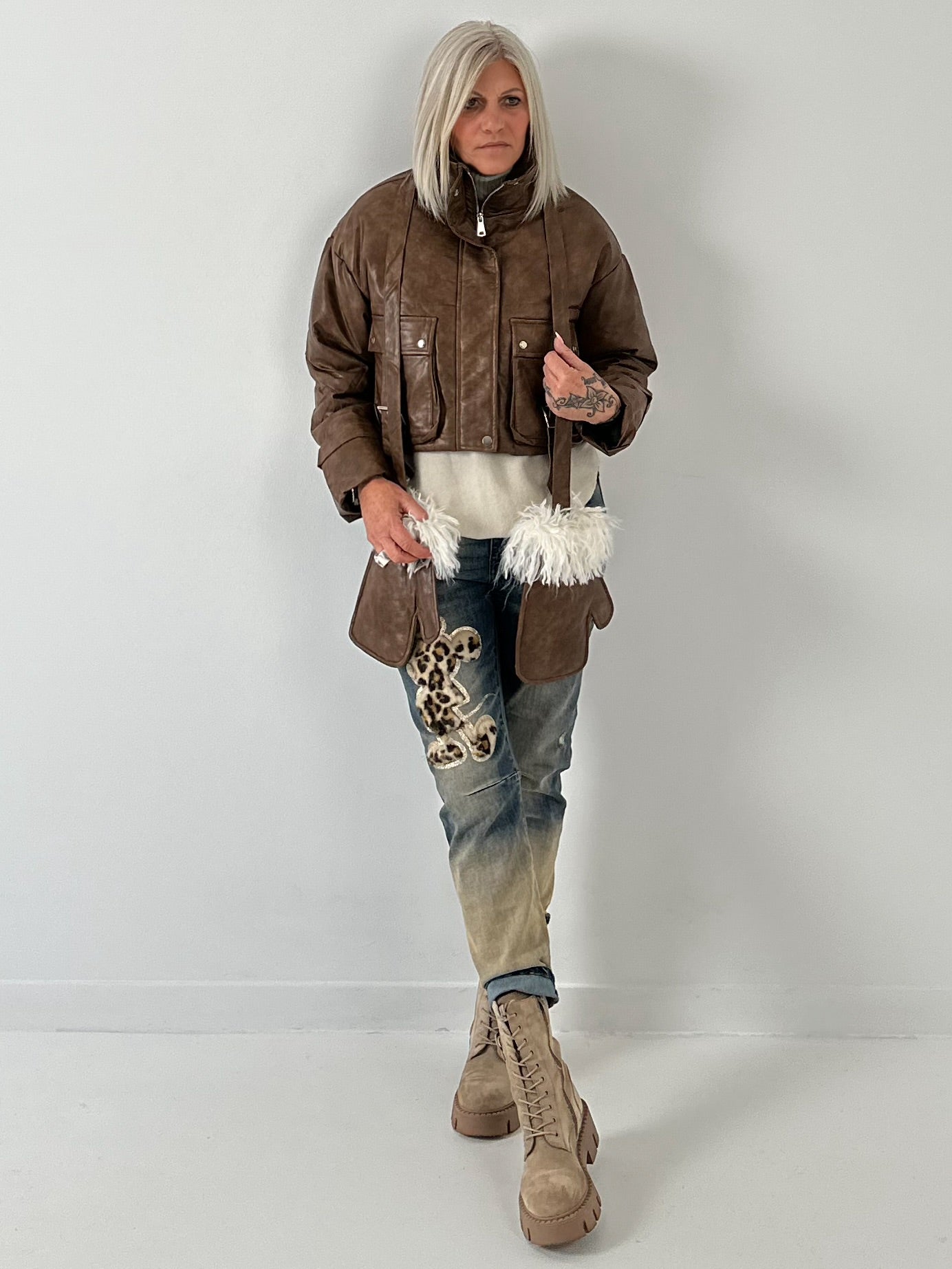 Cropjack model "Vale" - chocolade