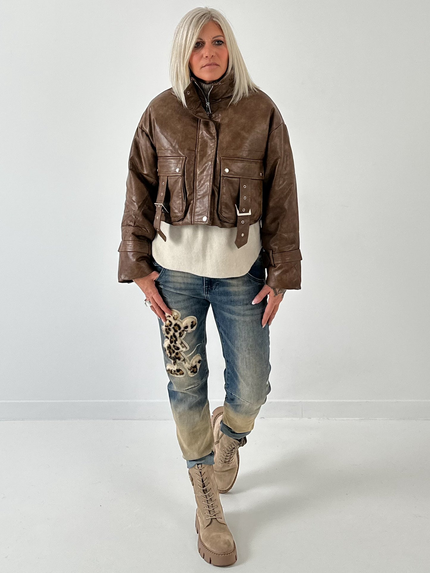 Cropjack model "Vale" - chocolade