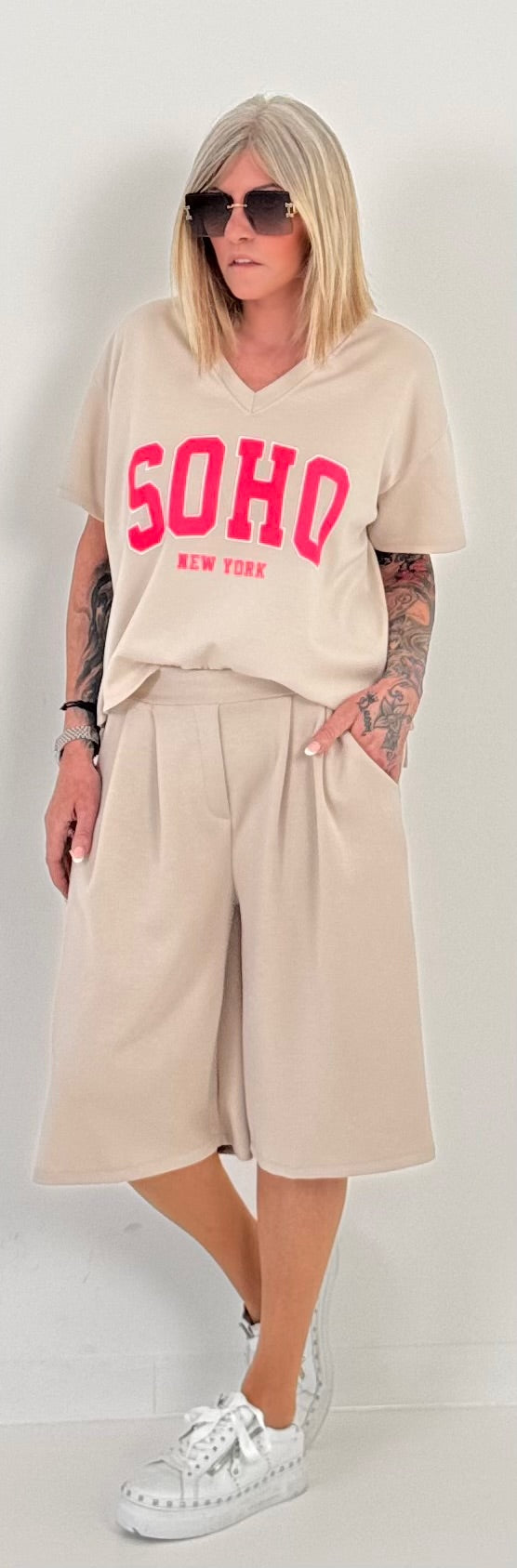 Culottes with pleats model