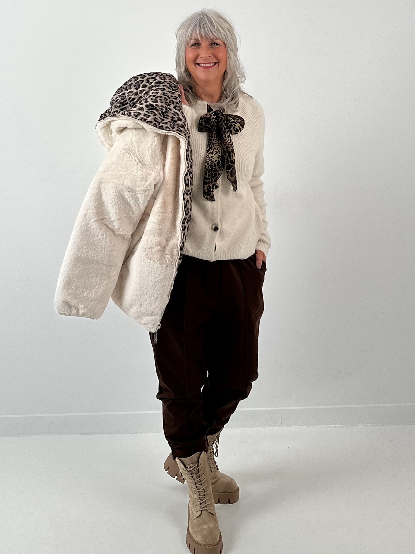 Cardigan model "Livia" - ecru