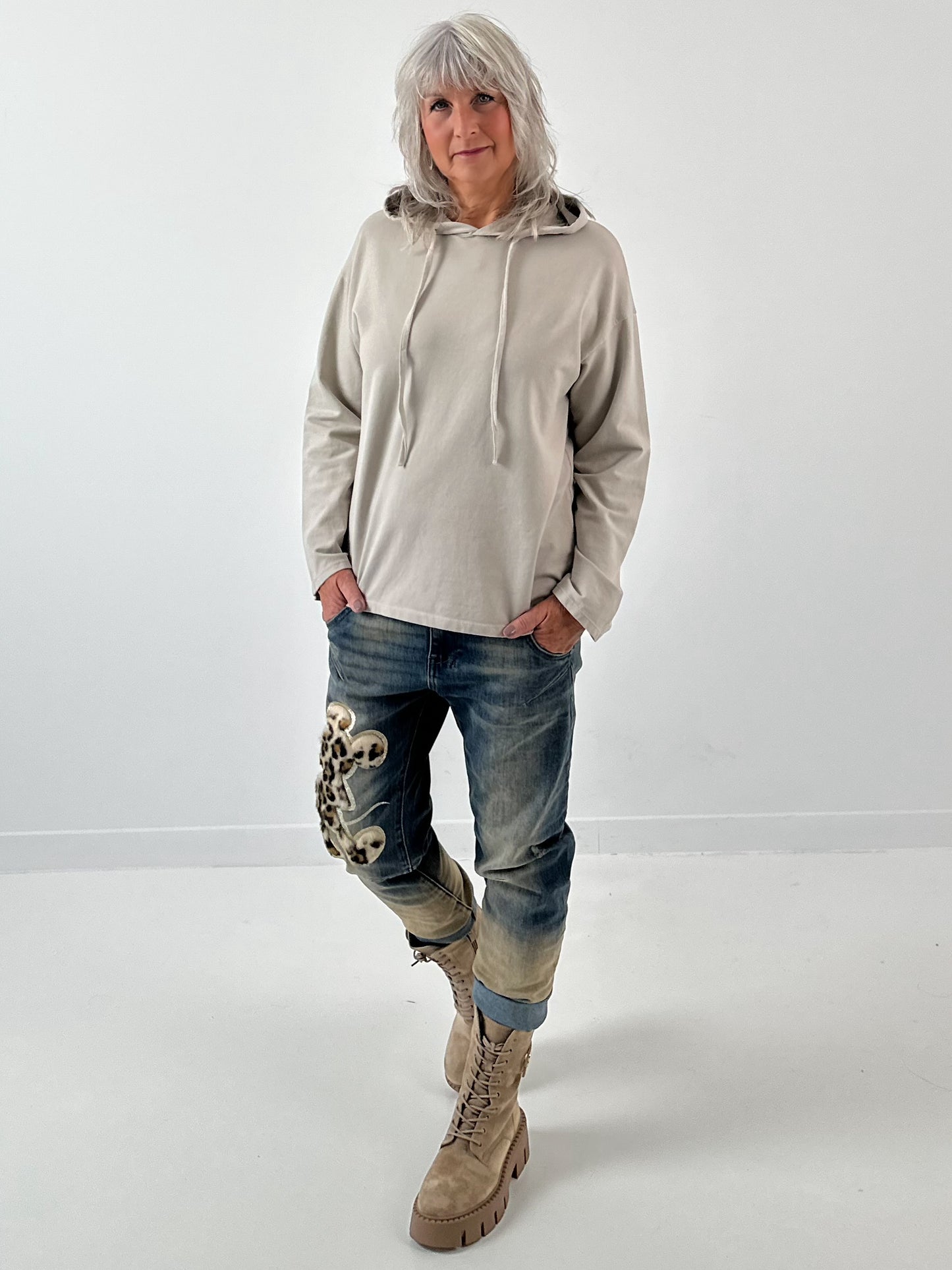 Hoodie model "Casual Time" - beige