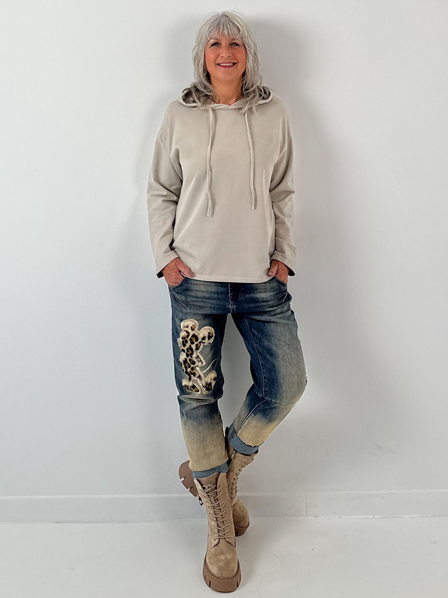 Hoodie model "Casual Time" - beige