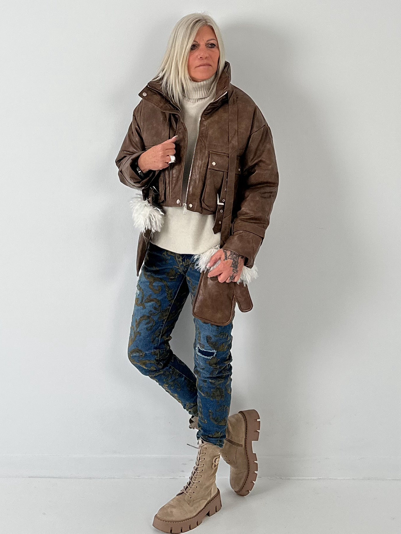 Cropjack model "Vale" - chocolade