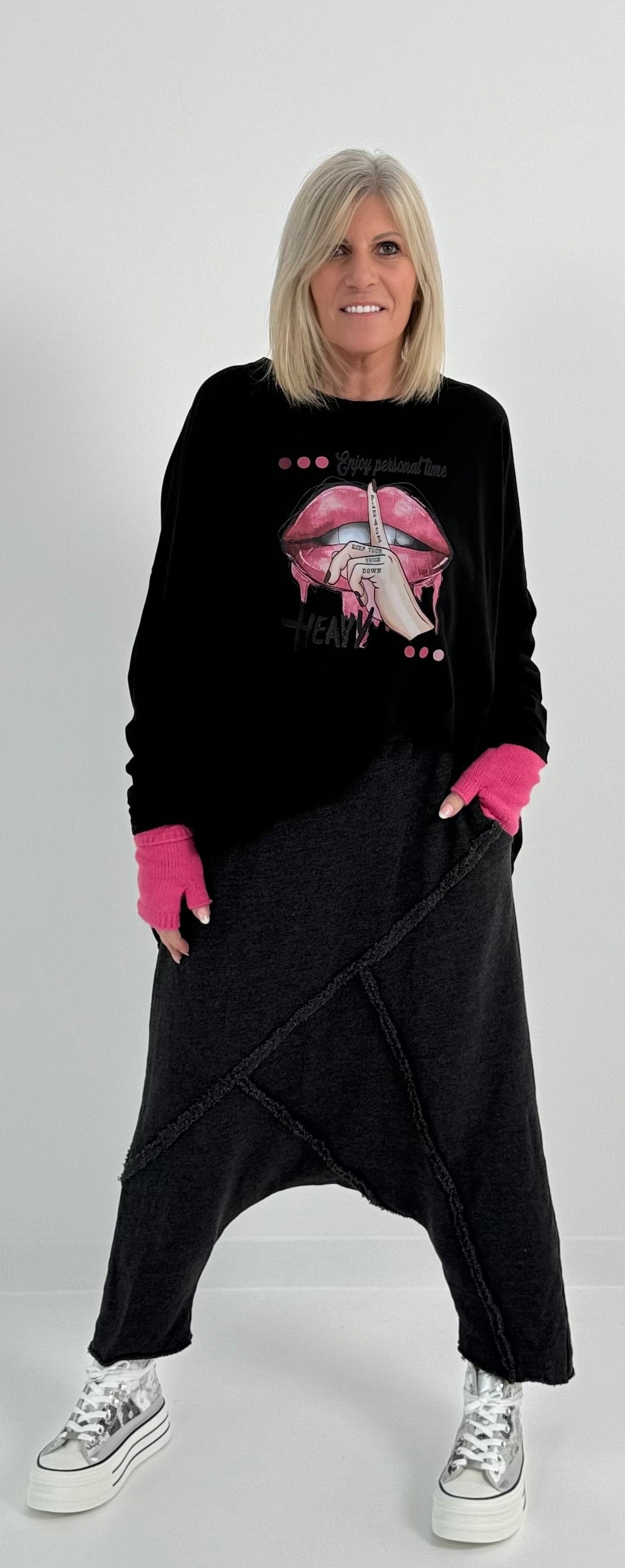 Oversized Shirt Modell "Voice" - schwarz