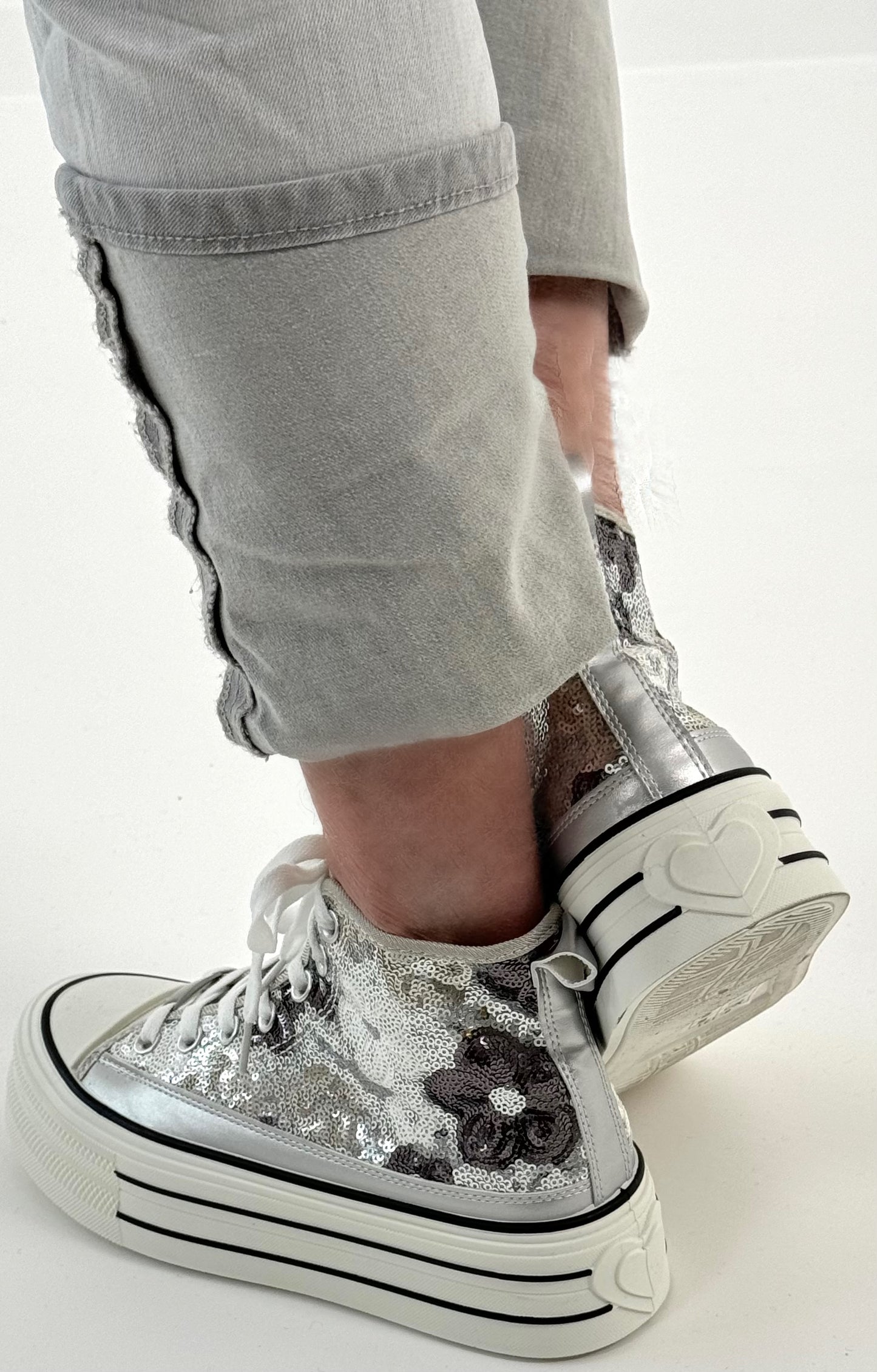 High Sneaker mit Plateau Sohle Modell "Flower" - silber