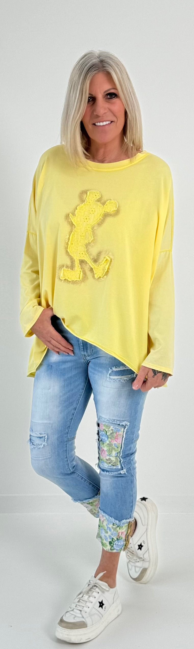 Oversized shirt with large sewn-on patch model "Jenna" - yellow