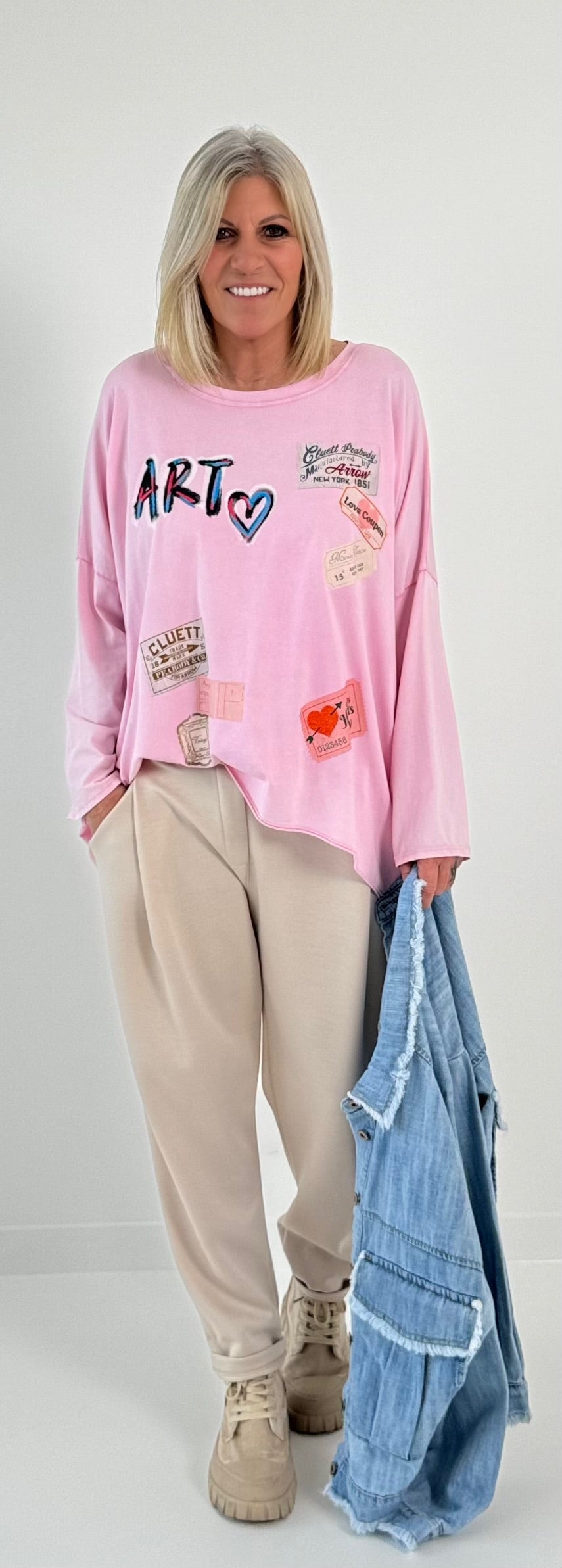 Oversized shirt model "Happy Day" - baby pink