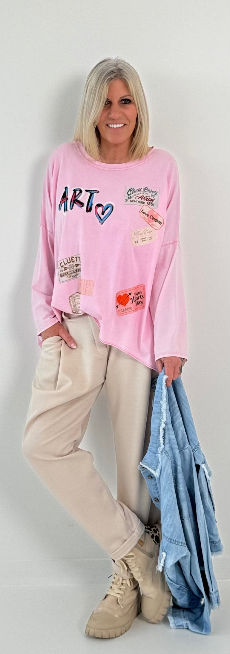 Oversized shirt model "Happy Day" - baby pink